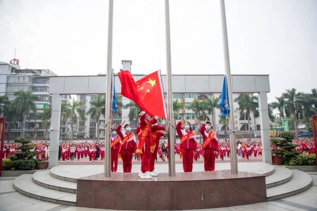 登高自卑